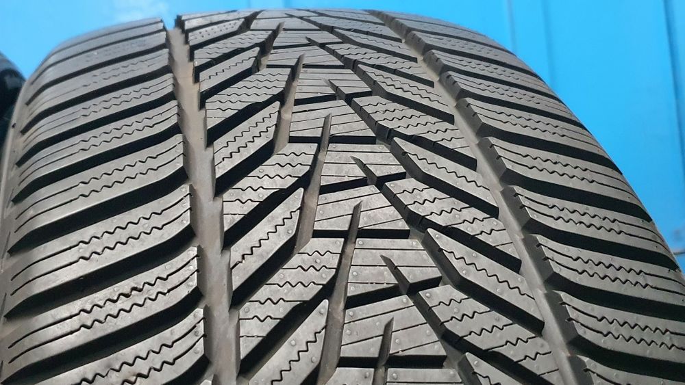 255/40 R20 Markowe opony zimowe Hankook ! Rok 2023