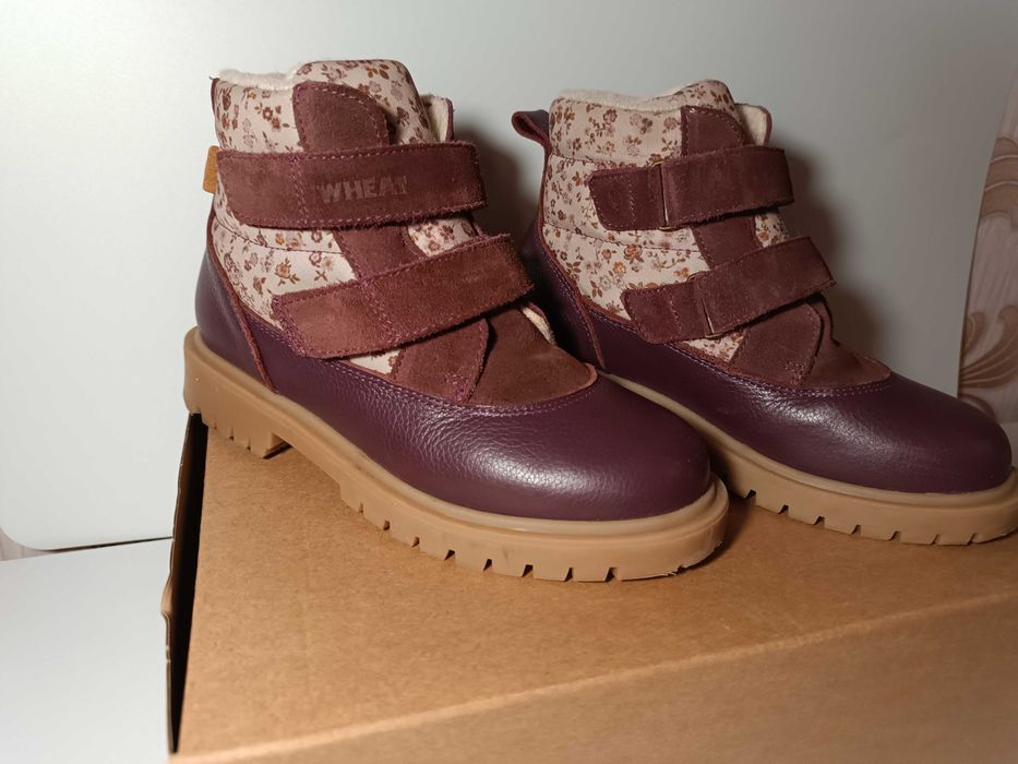 Buty skórzane zimowe firmy WHEAT