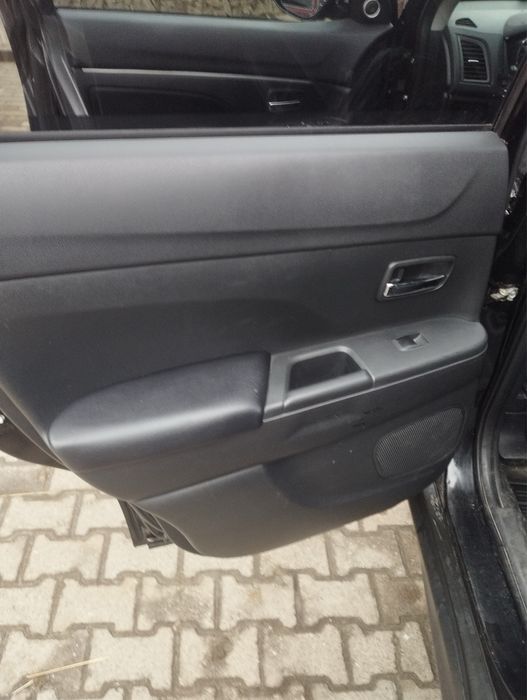 Мітсубісі аутлендер спорт