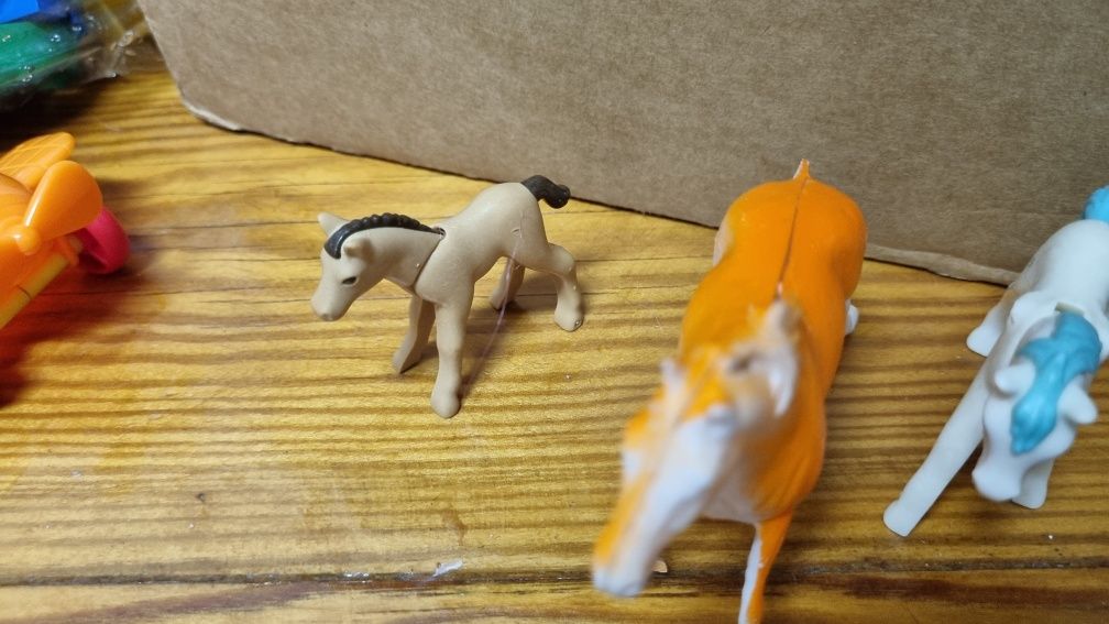 3 cavalos brinquedo