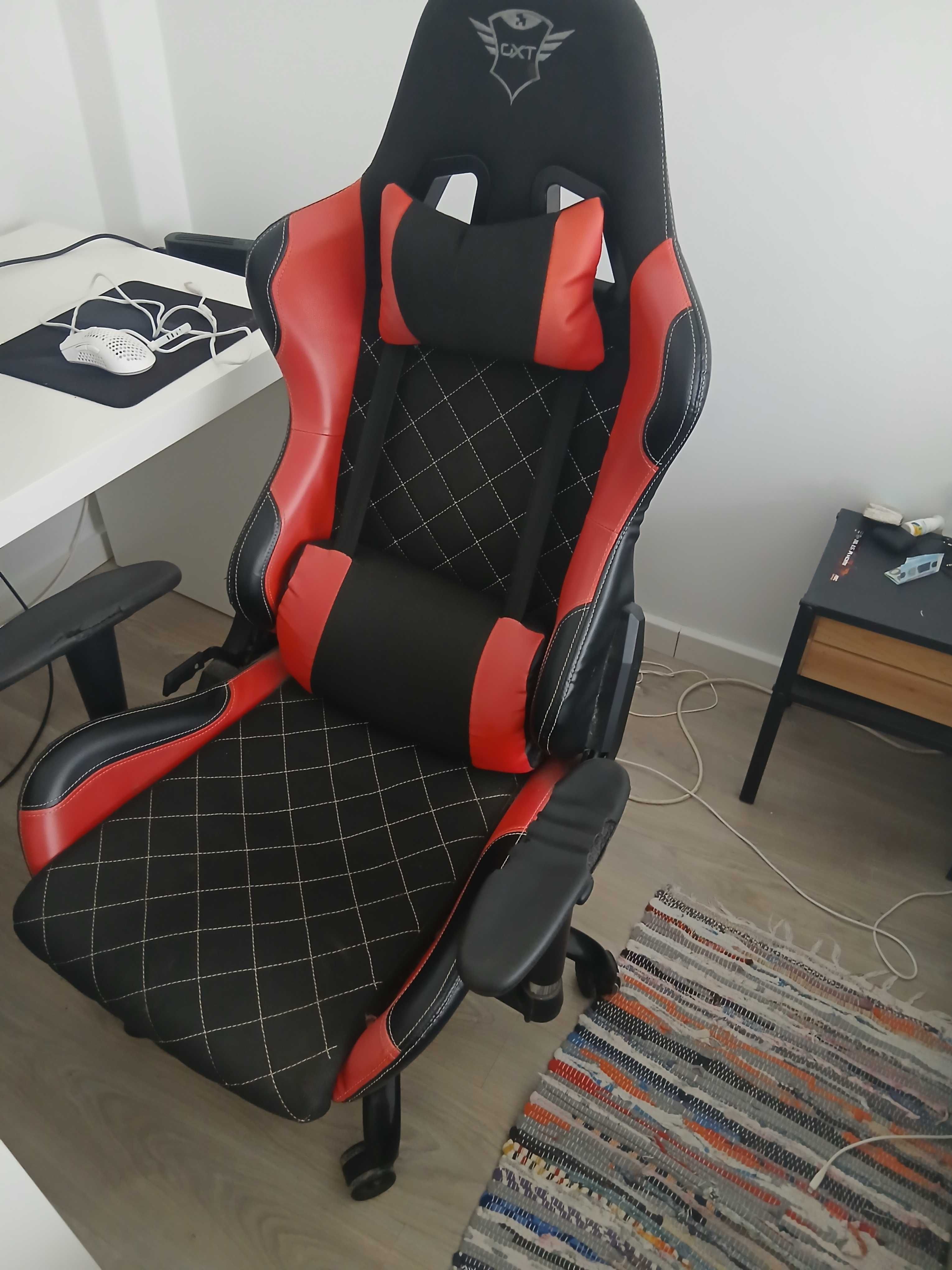Cadeira gamer usada