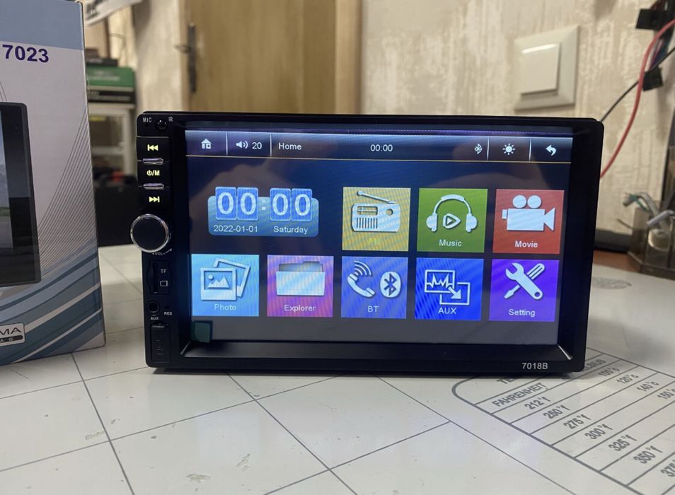 Продам автомагнітолу