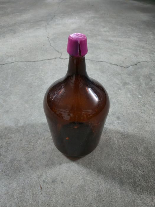 Garrafão vidro 5l 9€