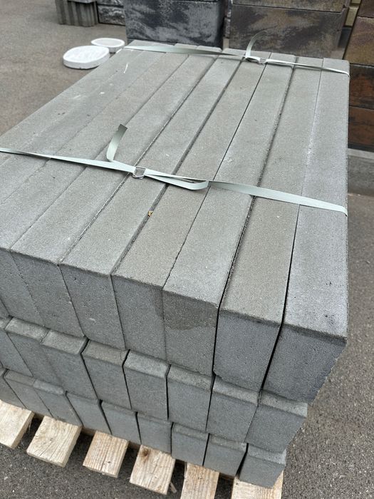 Бордюр тротуарний 1000х200х80