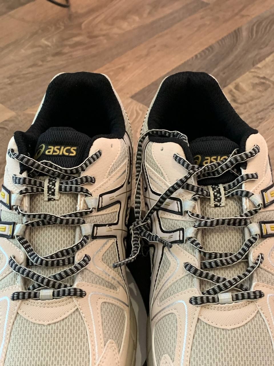 кросовки Asics, asics кросовки, кросы, асиксы