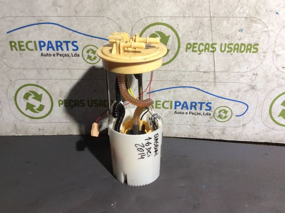 Bomba Boia deposito Nissan Qashqai