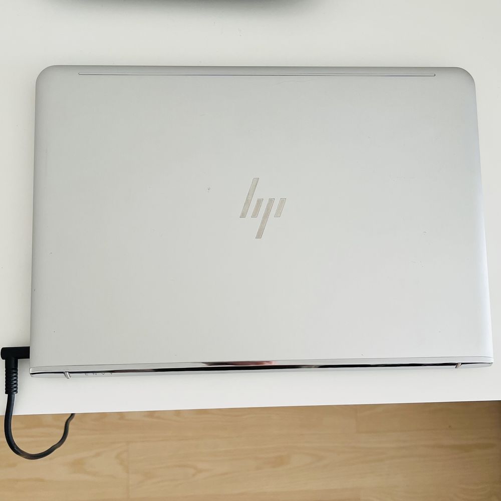 Бізнес ноутбук HP Envy 13 (4K, i5, 1TB SSD)