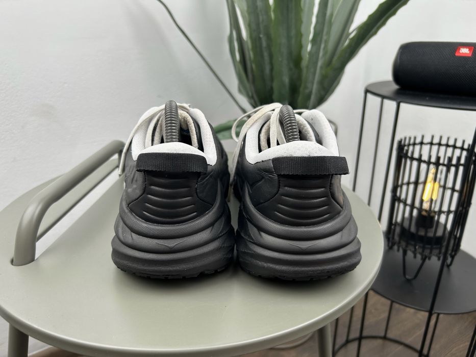 Оригінал! Кросівки Hoka Bondi SR 40.5 розмір MM874
