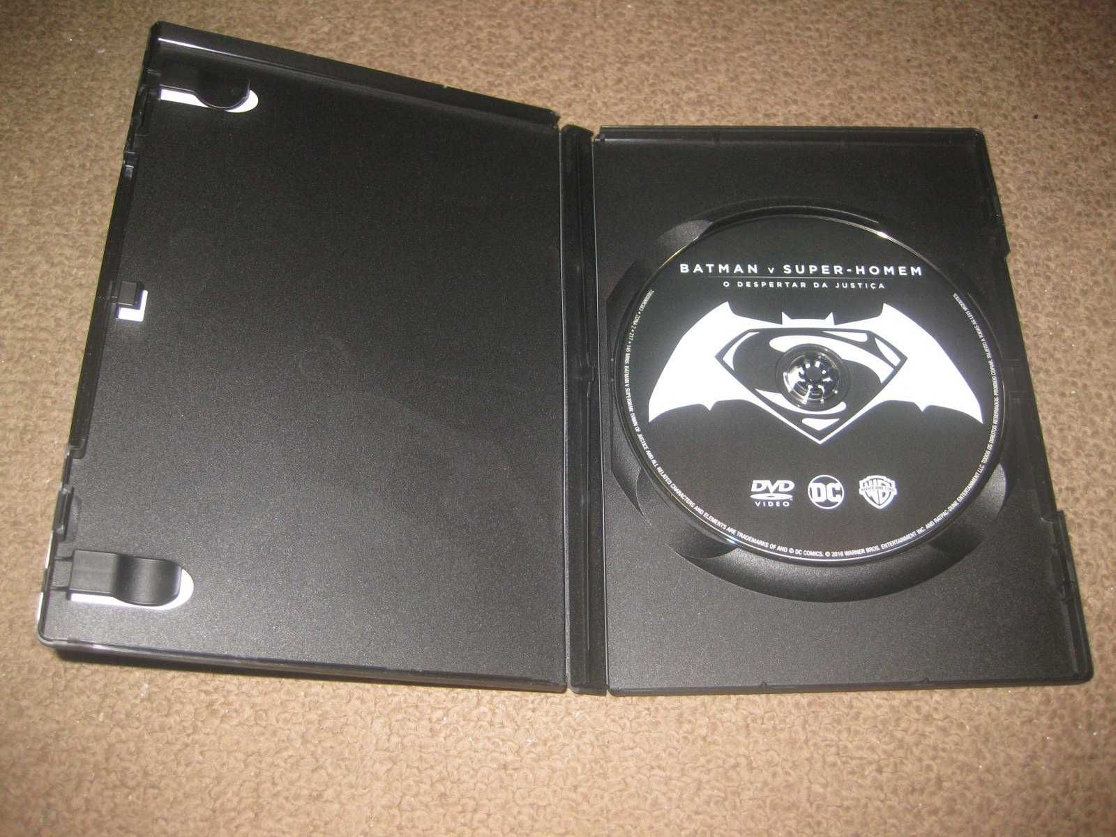 DVD "Batman v Super-Homem: O Despertar da Justiça" com Ben Affleck