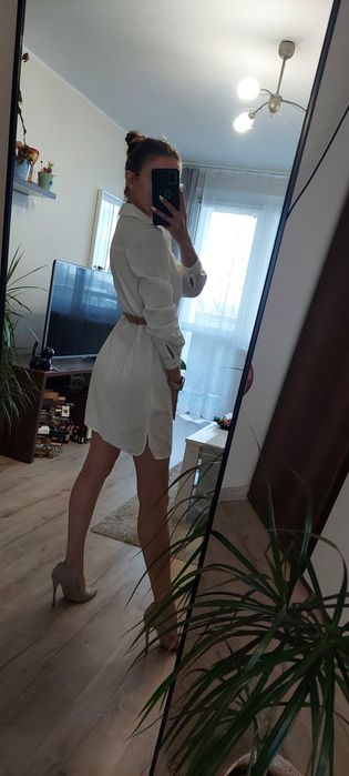 Biała koszulowa sukienka Asos XXS (32)
