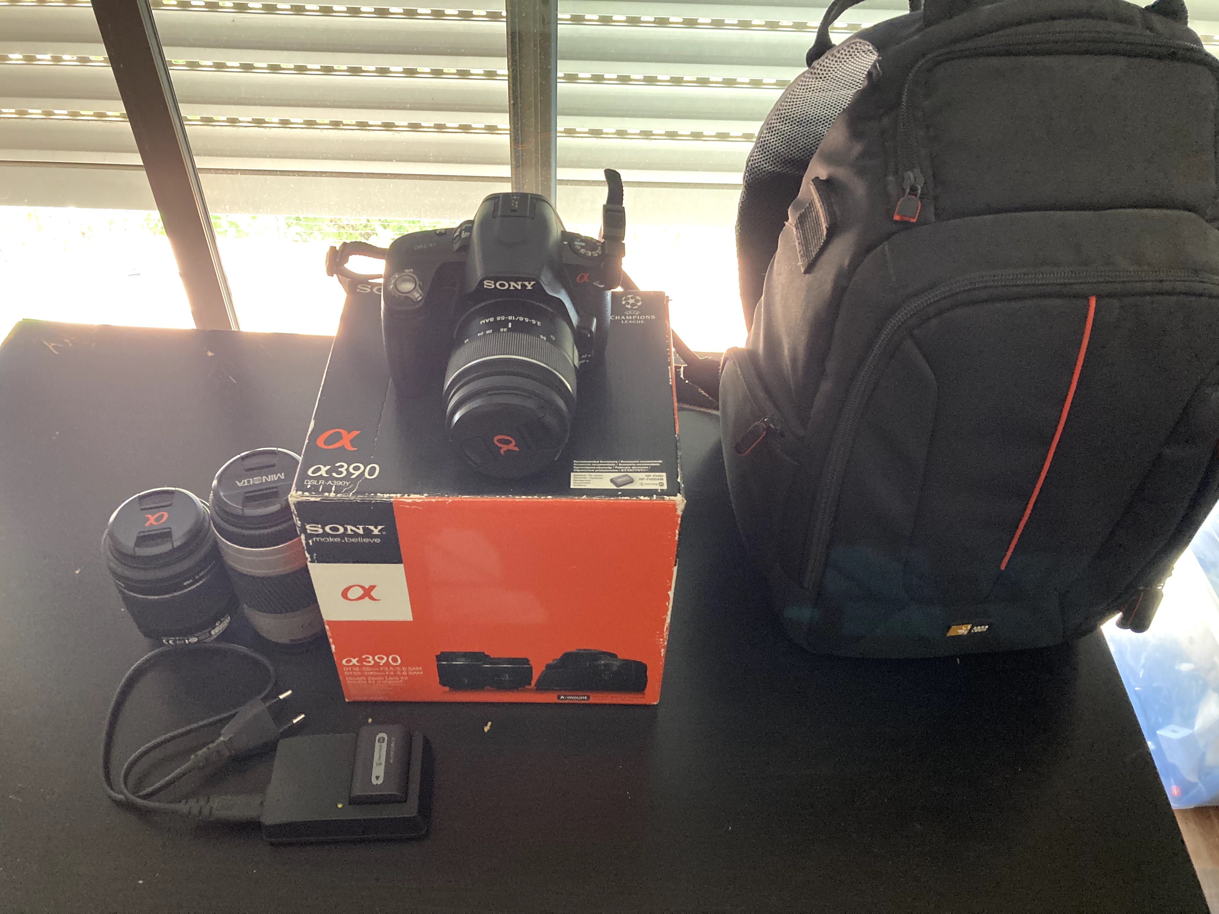 Máquina Fotográfica SONY ALPHA 390