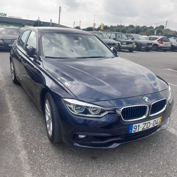 BMW 330e, hibrido plug-in, baterias com 85,3% de capacidade, teste bmw