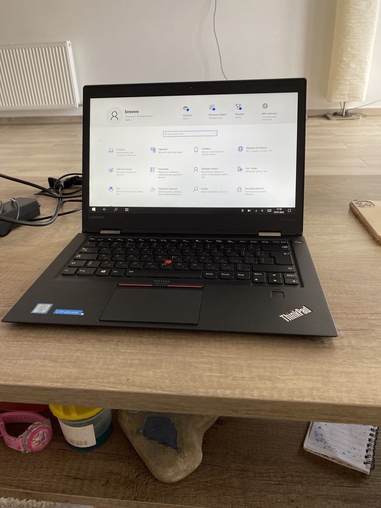 Lenovo X1 Carbon