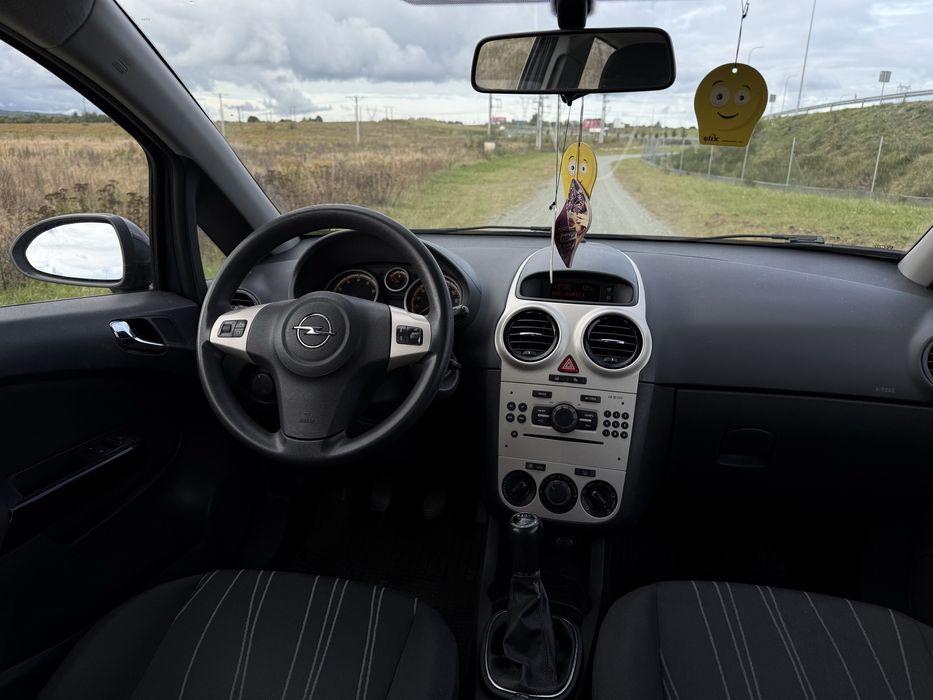 Opel Corsa D 1.2 benzyna 80 koni klima tempomat centralny zamek