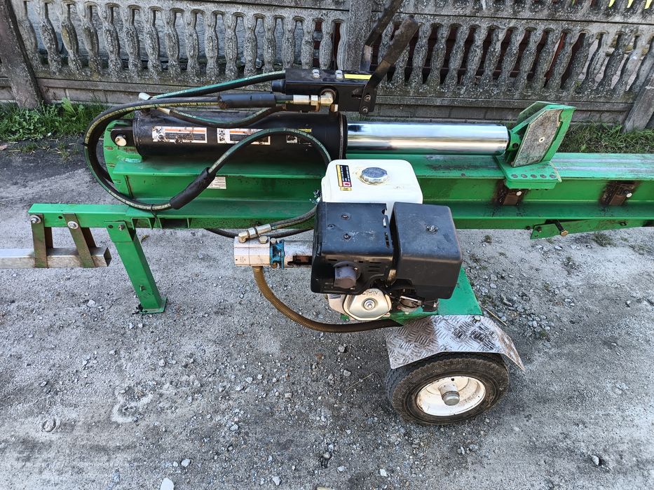 Łuparka Spalinowa do drewna 40 ton silnik 13 HP spalinowy