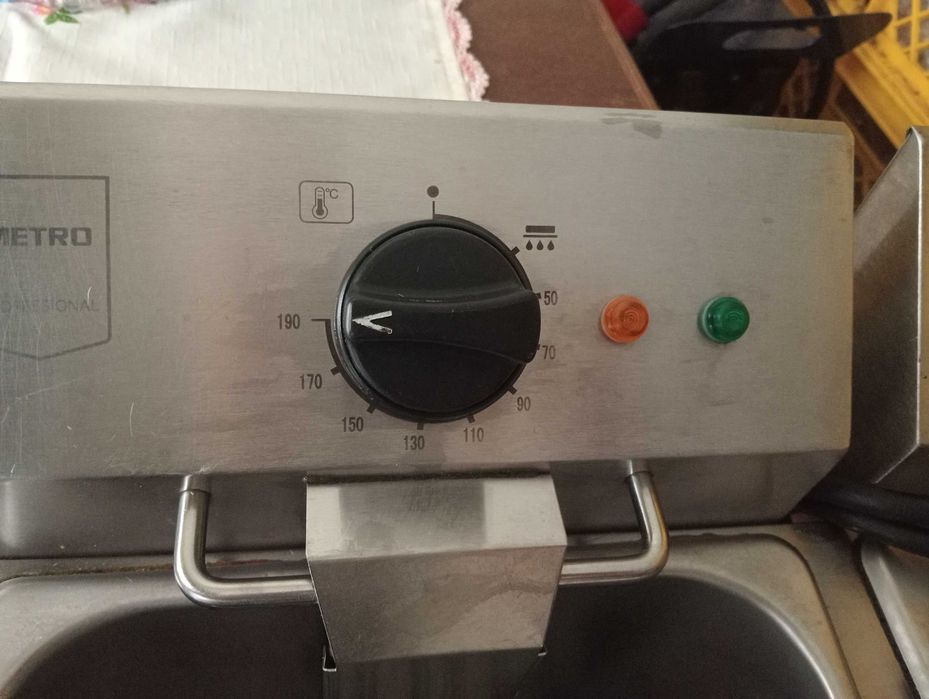 Vendo fritadeira elétrica