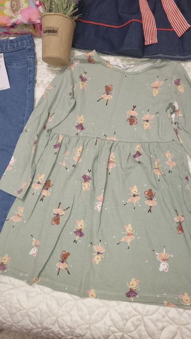 Пакет, лот,набір одягу на дівчинку 104-110,4-5,халат,сукня,джинси,юбка