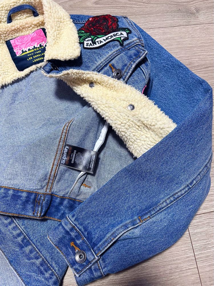 Женская, джинсовая курточка Superdry с мехом (XS-S); жіноча джинсовка