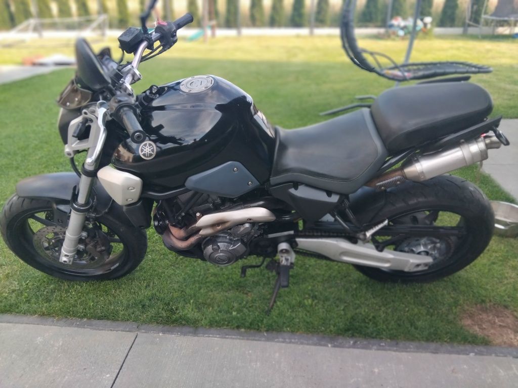 Yamaha MT03 MT-03 A2 mt07  tłumik LeoVince