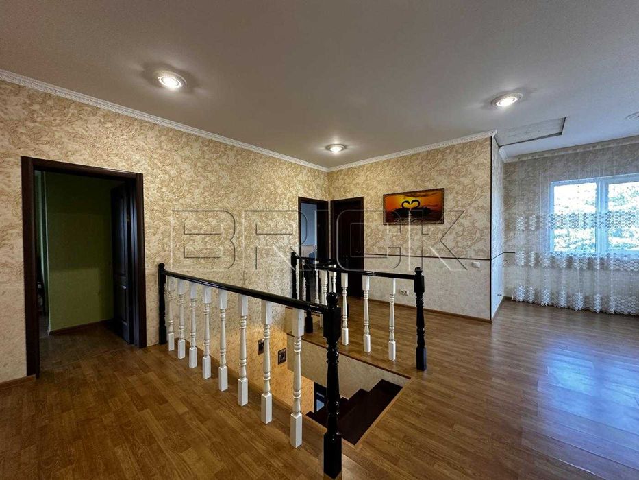 Продаж БудинокКиєво-Святошинський район,Віта-поштова,Вишнева,3 теремки