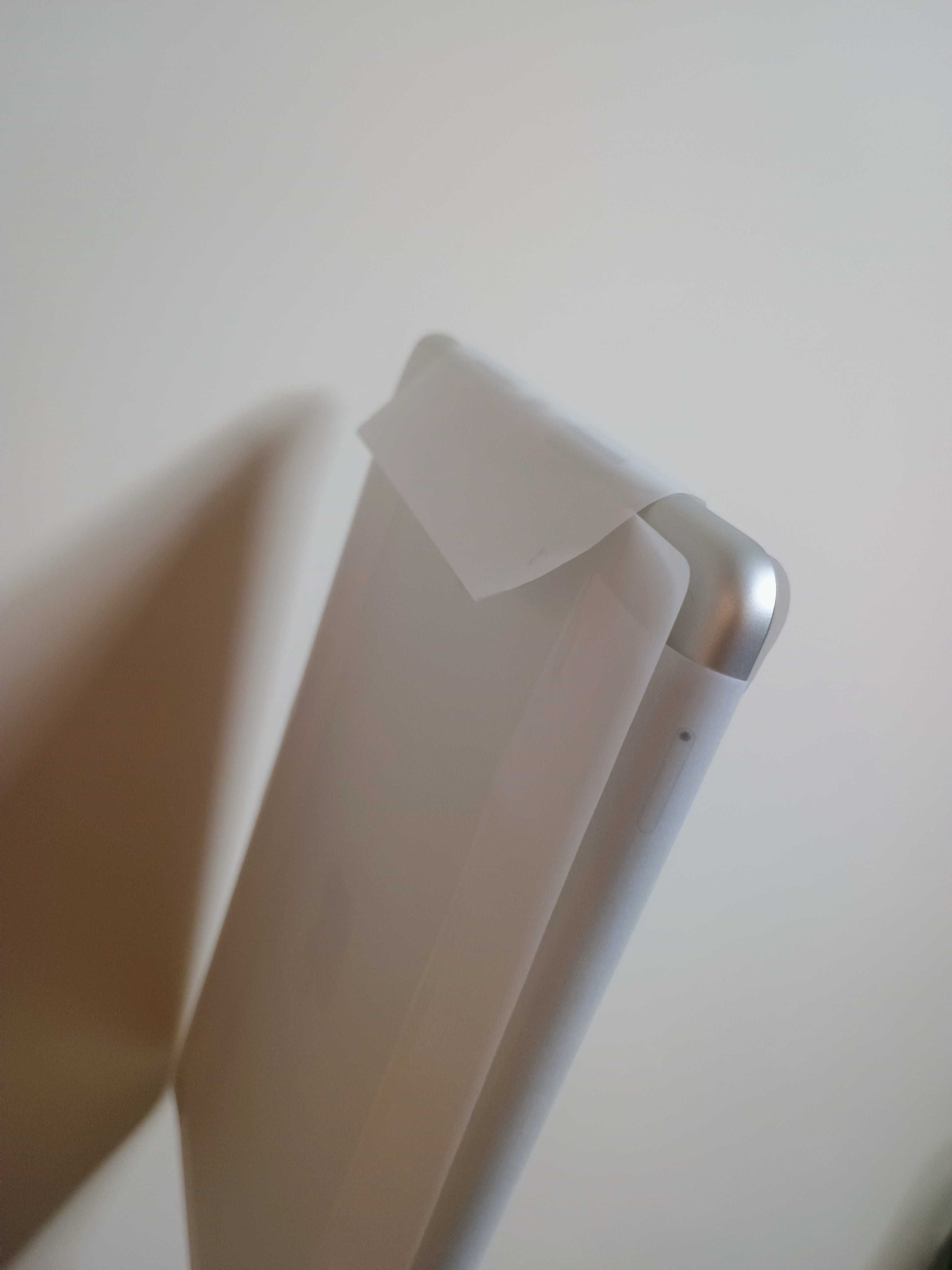 Apple iPad 9-generacji 10,2" 256GB Wi-Fi + Cellular Silver