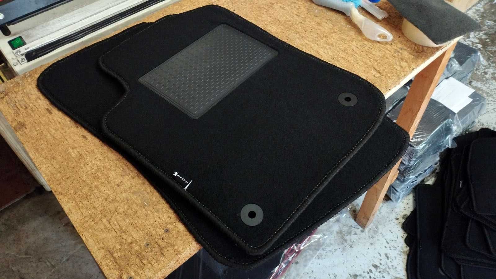 Fábrica de Tapetes Automóvel - Por molde e personalizados