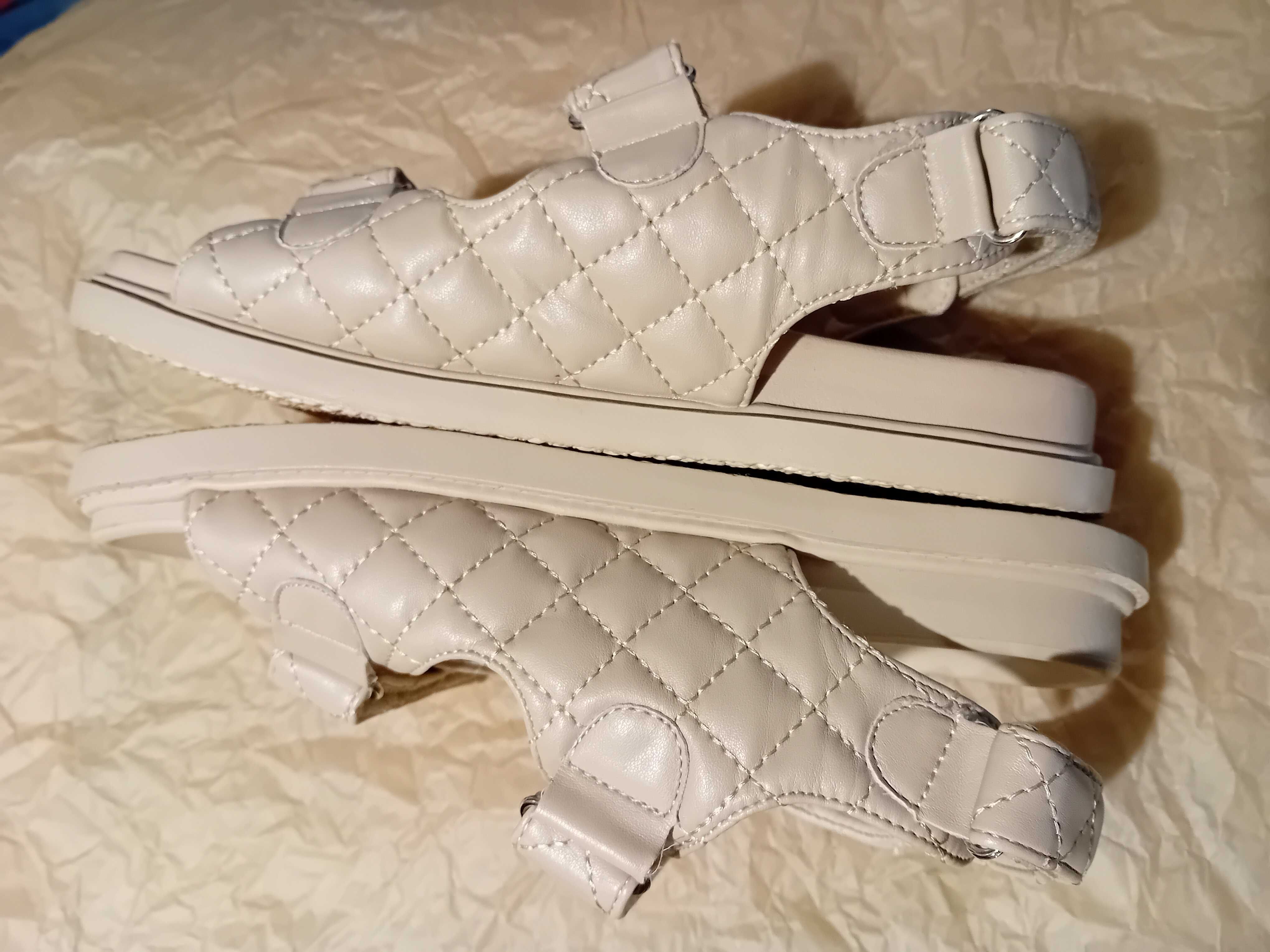 buty sandały kremowe 38 bardzo wygodne jak nowe na rzepy + gratis