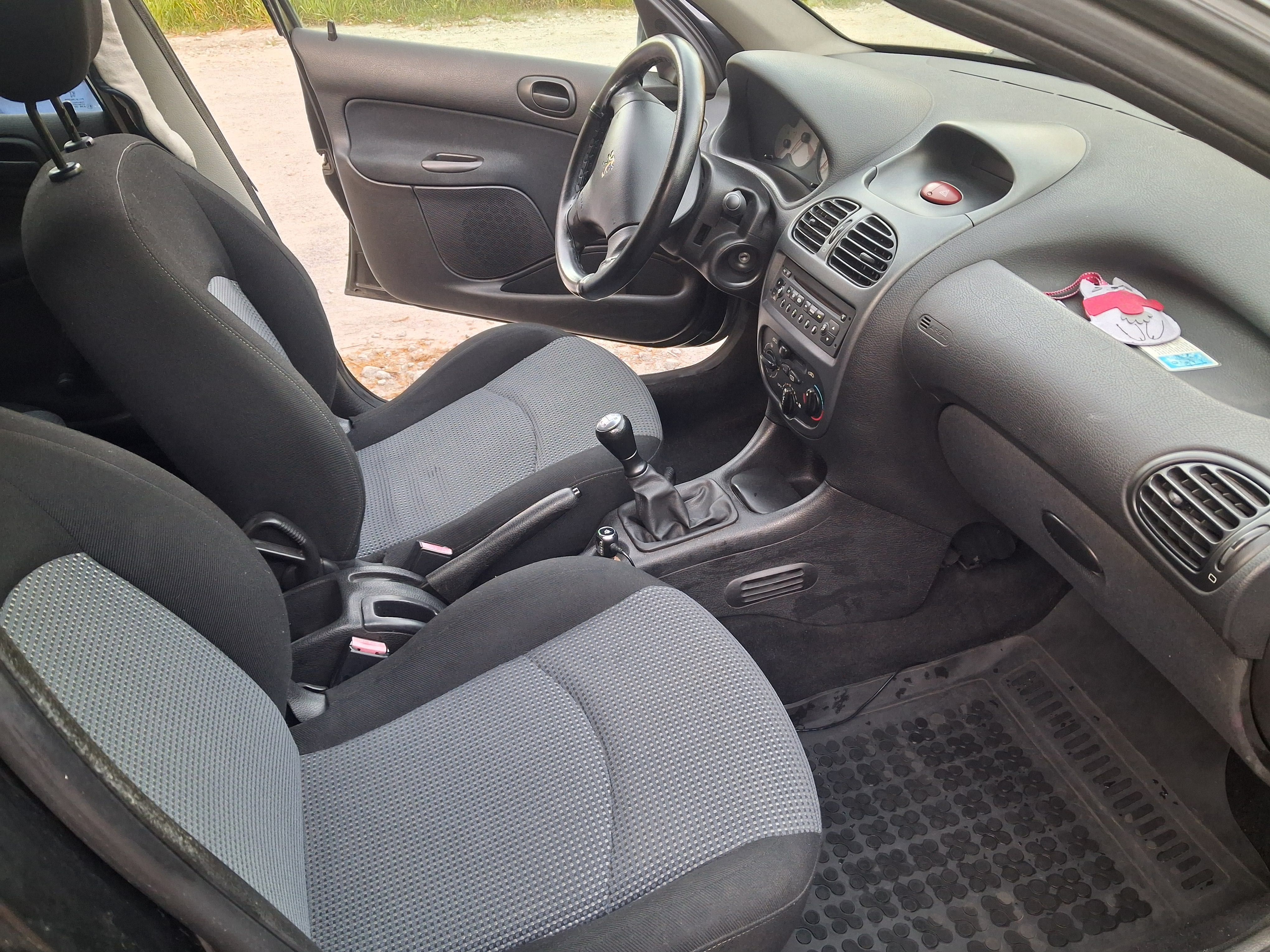 Peugeot 206 kombi - czarny