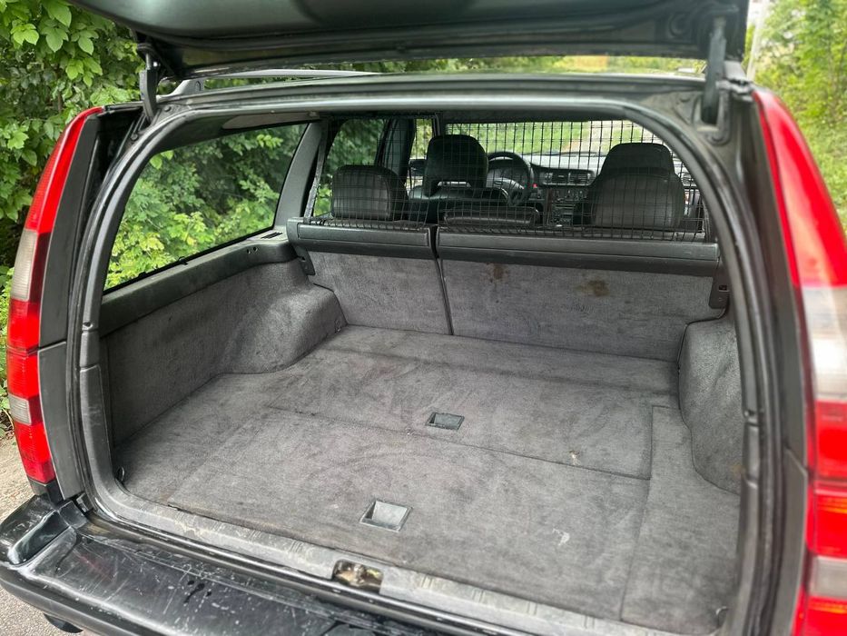Volvo V70 2.5 дизель Авто не розмитнене