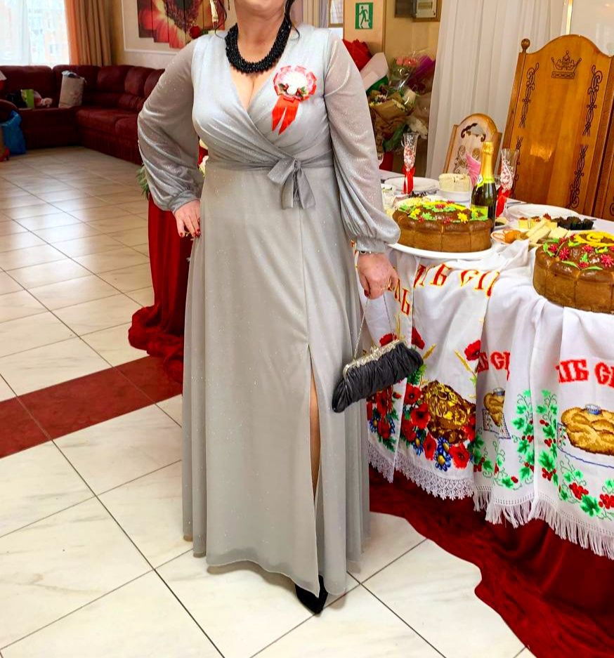 Продам вечірню сукню