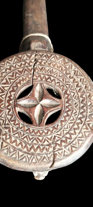 Instrumento musical antigo