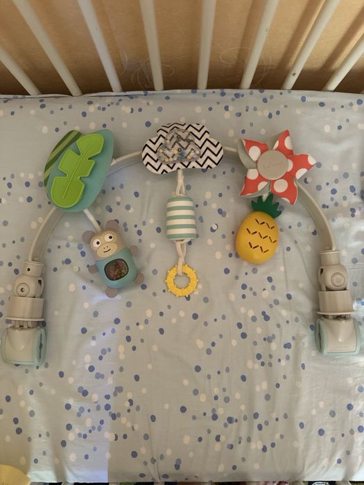 Гнучка дуга для колиски