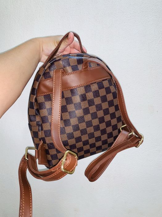 Vendo mochila da LV