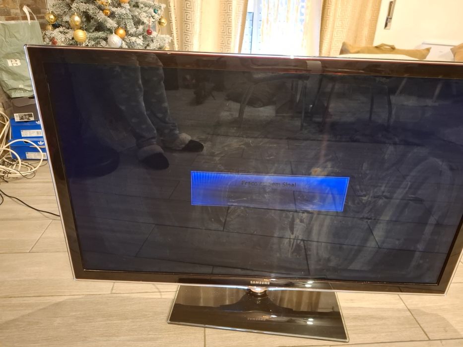 Vendo smart tv em excelente estado de 43