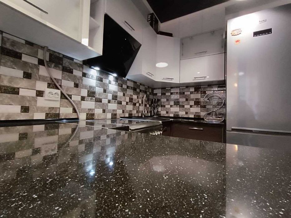 Продається укомплектована 1кімнатна квартира в ЖК Містечко Центральне