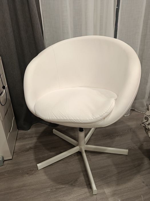Vendo cadeira giratória IKEA