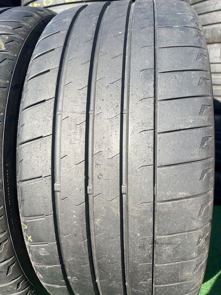 *Opony Bridgestone 245/35/20 para