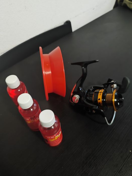 Carretel de pesca novo