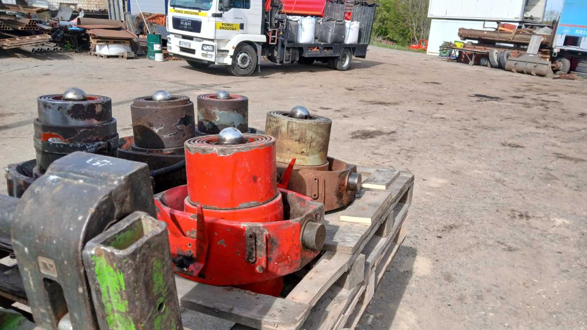 Tłok wywrotu 25 T NUMMI siłownik wywrotu 2650mm skoku kołyska
