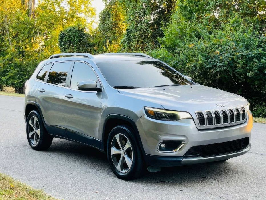 Jeep Cherokee Limited      2019