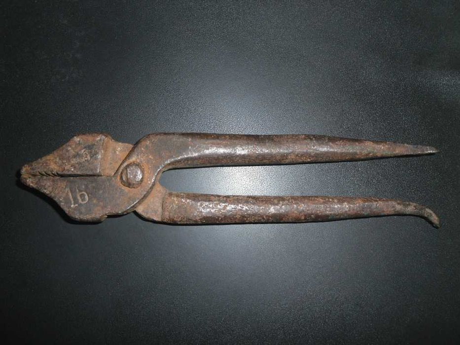 Плоскогубцы старинные сапожные