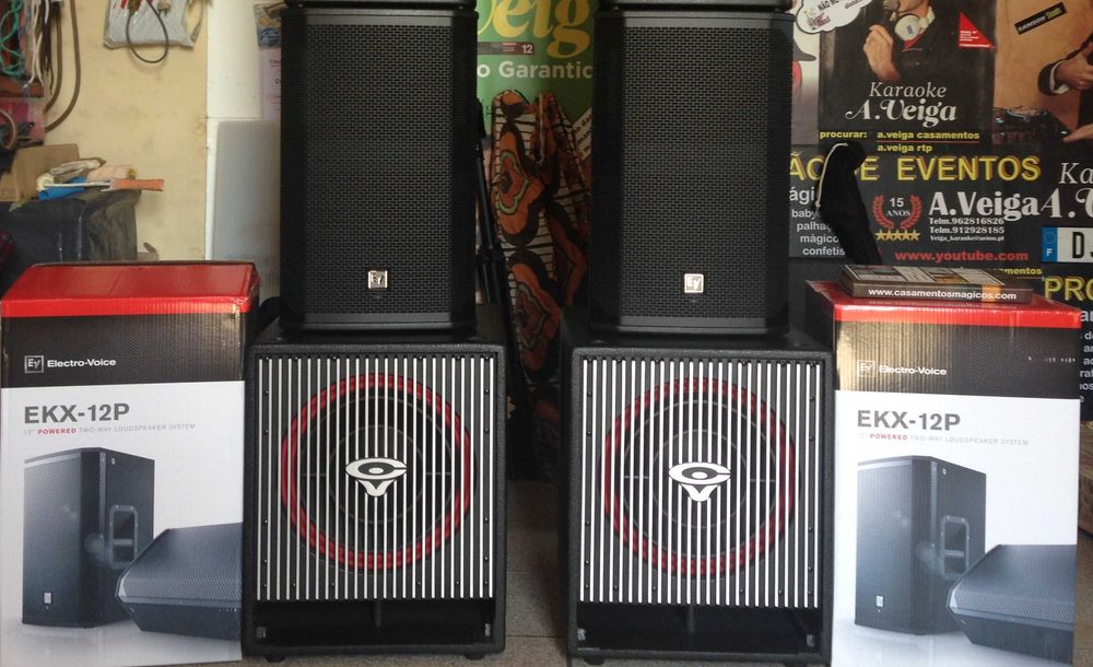 2 Subwoofers  Cerwin Vega + 2 colunas Electro Voice EKX-12P