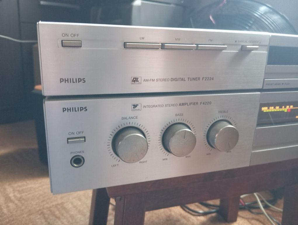 Philips tuner i wzmacniacz