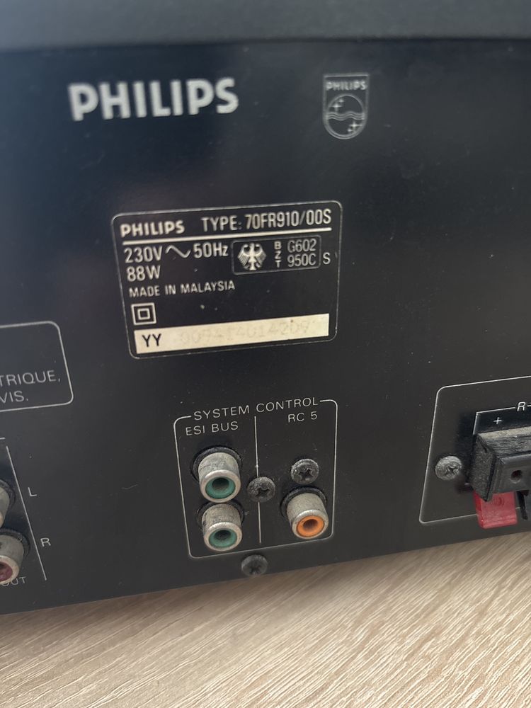 wzmacniacz amplituner Philips 70fr910