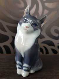 Kot figurka z porcelany Royal Copenhagen