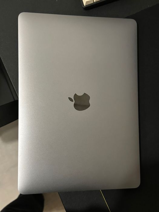 MacBook 2020 m1 256/8