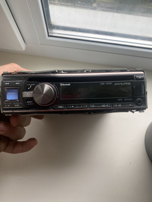 Alpine CDE-133BT