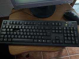 Teclado Labtec a funcionar