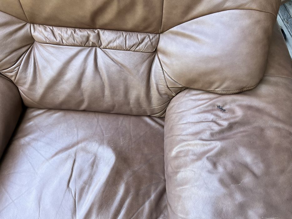 Komplet mebli skórzanych kanapa i dwa fotele