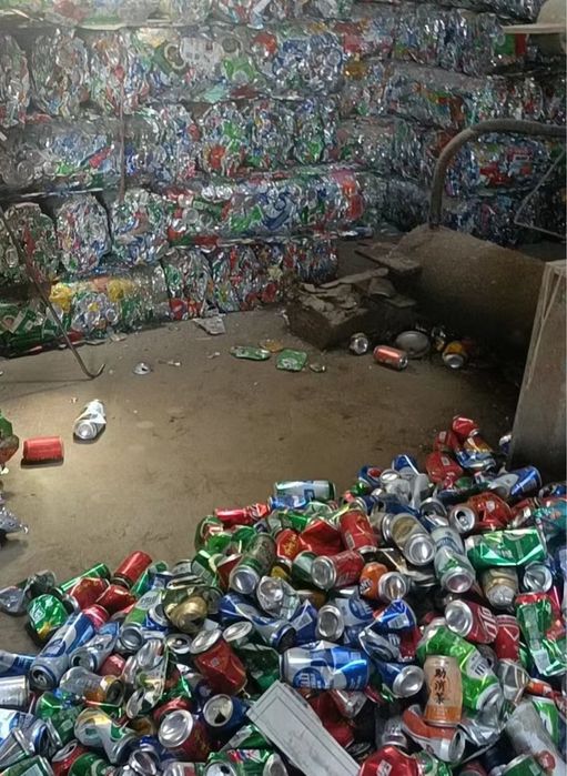 Металобрухт ДОРОГО , КУПИМ алюмінієву - банку, радіатор, диски(титани)